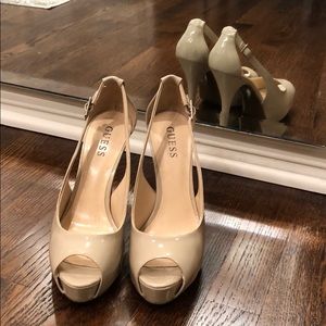 Guess Patent Peeptoe Pump 8